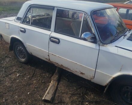 Белый ВАЗ 2101, объемом двигателя 1 л и пробегом 2 тыс. км за 358 $, фото 1 на Automoto.ua