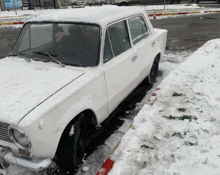 Білий ВАЗ 2101, об'ємом двигуна 1.5 л та пробігом 400 тис. км за 600 $, фото 6 на Automoto.ua