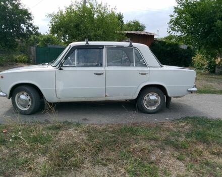 Белый ВАЗ 2101, объемом двигателя 1.2 л и пробегом 180 тыс. км за 544 $, фото 3 на Automoto.ua
