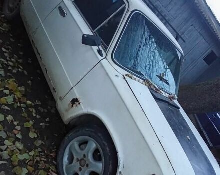 Белый ВАЗ 2101, объемом двигателя 2 л и пробегом 150 тыс. км за 420 $, фото 2 на Automoto.ua