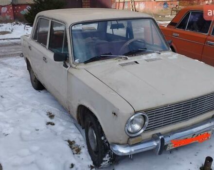 Белый ВАЗ 2101, объемом двигателя 1.2 л и пробегом 200 тыс. км за 500 $, фото 2 на Automoto.ua