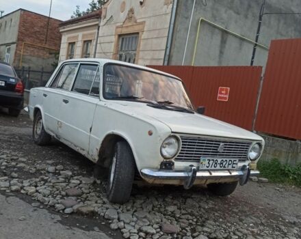 Белый ВАЗ 2101, объемом двигателя 1 л и пробегом 800 тыс. км за 325 $, фото 2 на Automoto.ua