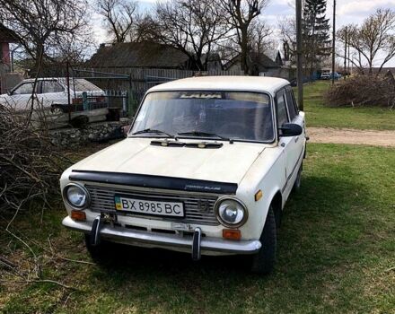 Белый ВАЗ 2101, объемом двигателя 13 л и пробегом 333 тыс. км за 350 $, фото 2 на Automoto.ua