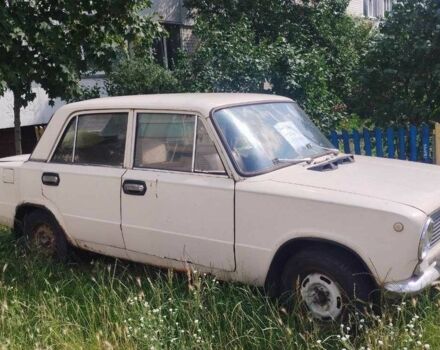 Белый ВАЗ 2101, объемом двигателя 1.3 л и пробегом 100 тыс. км за 384 $, фото 1 на Automoto.ua