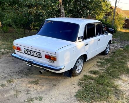 Белый ВАЗ 2101, объемом двигателя 1.5 л и пробегом 300 тыс. км за 1300 $, фото 2 на Automoto.ua