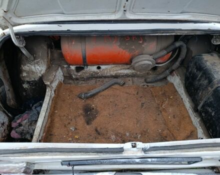 Белый ВАЗ 2101, объемом двигателя 1.3 л и пробегом 500 тыс. км за 214 $, фото 7 на Automoto.ua