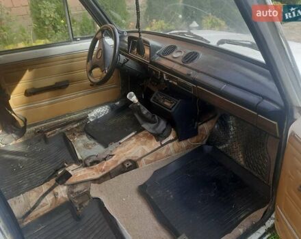 ВАЗ 2101 1976 в Черновцах на Automoto.ua Белый ВАЗ 2101, объемом двигателя 0 л и пробегом 100 тыс. км за 450 $, фото 5 на Automoto.ua