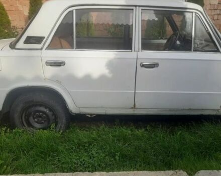 ВАЗ 2101 1976 в Сторожинце на Automoto.ua Белый ВАЗ 2101, объемом двигателя 0 л и пробегом 100 тыс. км за 381 $, фото 4 на Automoto.ua