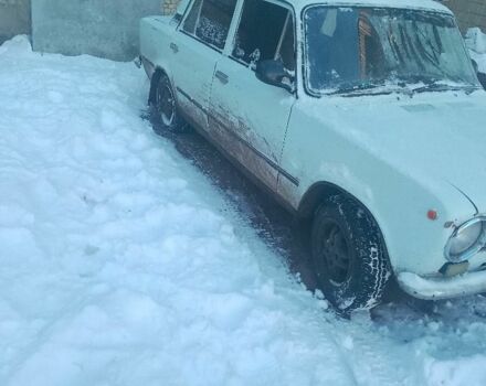 Белый ВАЗ 2101, объемом двигателя 1.3 л и пробегом 300 тыс. км за 800 $, фото 5 на Automoto.ua