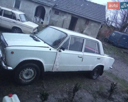 Белый ВАЗ 2101, объемом двигателя 1.1 л и пробегом 500 тыс. км за 500 $, фото 1 на Automoto.ua
