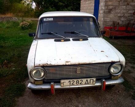 Белый ВАЗ 2101, объемом двигателя 1.3 л и пробегом 200 тыс. км за 400 $, фото 2 на Automoto.ua