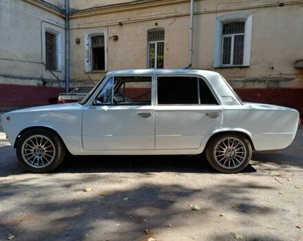 Белый ВАЗ 2101, объемом двигателя 1.2 л и пробегом 2 тыс. км за 4500 $, фото 2 на Automoto.ua