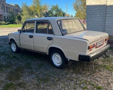 Белый ВАЗ 2101, объемом двигателя 0 л и пробегом 300 тыс. км за 434 $, фото 2 на Automoto.ua