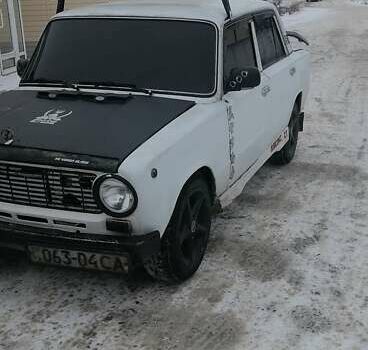 ВАЗ 2101 1979 в Сумах на Automoto.ua Белый ВАЗ 2101, объемом двигателя 1.6 л и пробегом 200 тыс. км за 650 $, фото 8 на Automoto.ua