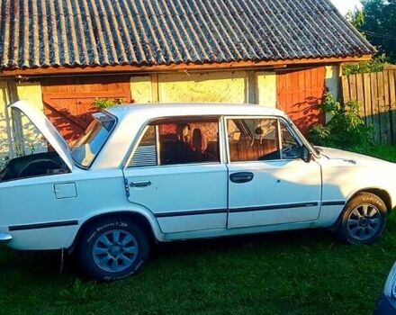 Белый ВАЗ 2101, объемом двигателя 1.2 л и пробегом 400 тыс. км за 400 $, фото 2 на Automoto.ua