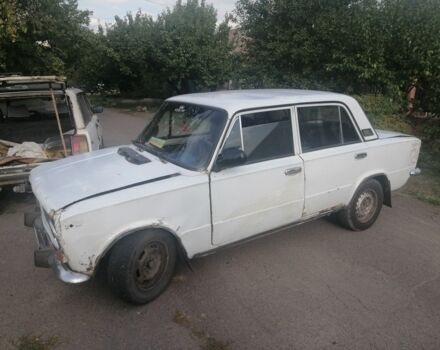 Белый ВАЗ 2101, объемом двигателя 1 л и пробегом 300 тыс. км за 258 $, фото 4 на Automoto.ua