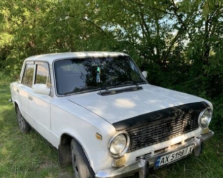 Белый ВАЗ 2101, объемом двигателя 1.3 л и пробегом 225 тыс. км за 400 $, фото 4 на Automoto.ua