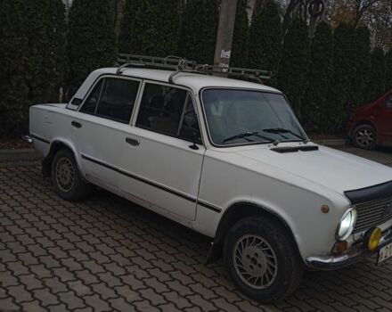 Белый ВАЗ 2101, объемом двигателя 1 л и пробегом 111 тыс. км за 650 $, фото 2 на Automoto.ua