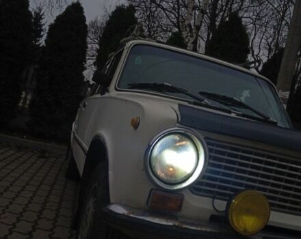 Белый ВАЗ 2101, объемом двигателя 1 л и пробегом 111 тыс. км за 650 $, фото 1 на Automoto.ua