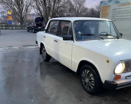 Белый ВАЗ 2101, объемом двигателя 3 л и пробегом 600 тыс. км за 1100 $, фото 1 на Automoto.ua