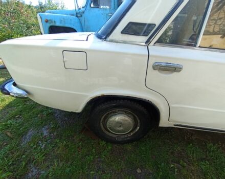 Белый ВАЗ 2101, объемом двигателя 1.2 л и пробегом 77 тыс. км за 400 $, фото 2 на Automoto.ua