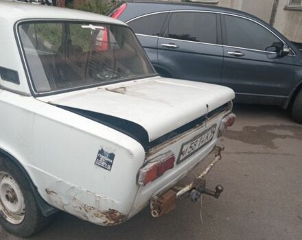 Белый ВАЗ 2101, объемом двигателя 1 л и пробегом 100 тыс. км за 267 $, фото 1 на Automoto.ua