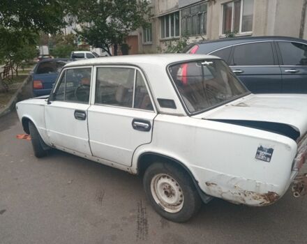Белый ВАЗ 2101, объемом двигателя 1 л и пробегом 100 тыс. км за 267 $, фото 2 на Automoto.ua