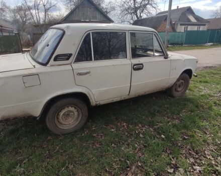 Белый ВАЗ 2101, объемом двигателя 1 л и пробегом 350 тыс. км за 328 $, фото 5 на Automoto.ua