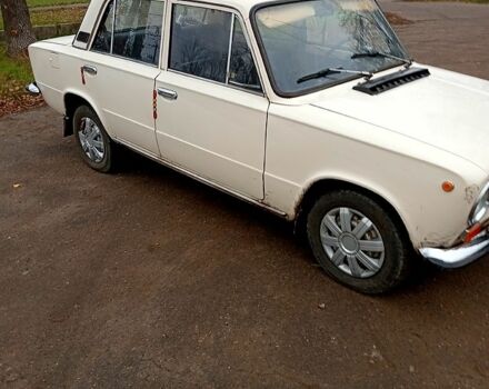 Белый ВАЗ 2101, объемом двигателя 1.2 л и пробегом 0 тыс. км за 1000 $, фото 3 на Automoto.ua