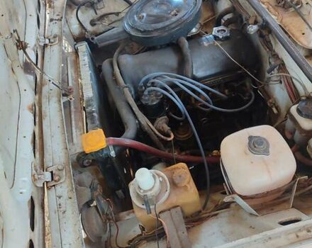 Белый ВАЗ 2101, объемом двигателя 0 л и пробегом 100 тыс. км за 500 $, фото 3 на Automoto.ua