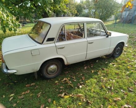 Белый ВАЗ 2101, объемом двигателя 1 л и пробегом 3 тыс. км за 476 $, фото 3 на Automoto.ua