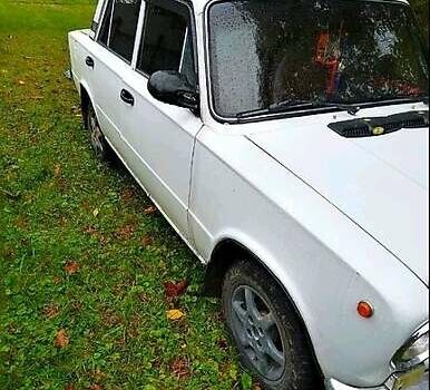 ВАЗ 2101 1987 в Сторожинце на Automoto.ua Белый ВАЗ 2101, объемом двигателя 1.3 л и пробегом 120 тыс. км за 750 $, фото 3 на Automoto.ua