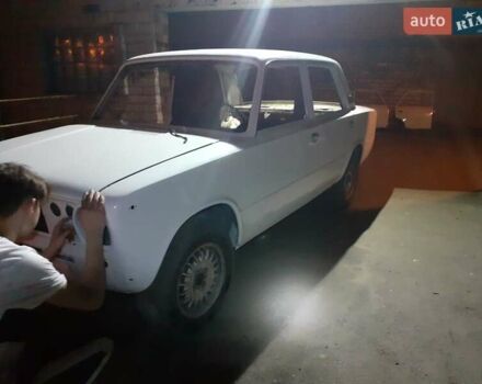 Белый ВАЗ 2101, объемом двигателя 0 л и пробегом 130 тыс. км за 800 $, фото 2 на Automoto.ua