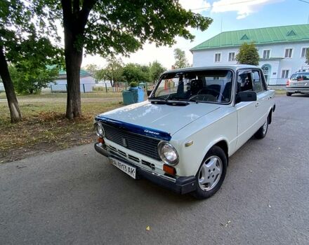 Белый ВАЗ 2101, объемом двигателя 1.3 л и пробегом 200 тыс. км за 430 $, фото 2 на Automoto.ua