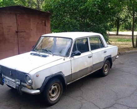Белый ВАЗ 2101, объемом двигателя 1.2 л и пробегом 180 тыс. км за 400 $, фото 1 на Automoto.ua