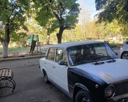 Білий ВАЗ 2101, об'ємом двигуна 1.2 л та пробігом 860 тис. км за 412 $, фото 2 на Automoto.ua