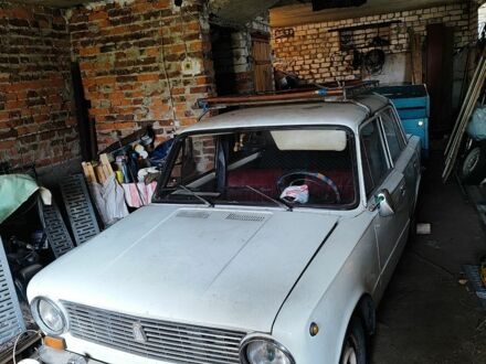 ВАЗ 2101 1967 в Чернигове на Automoto.ua Белый ВАЗ 2101, объемом двигателя 0 л и пробегом 60 тыс. км за 800 $, фото 1 на Automoto.ua