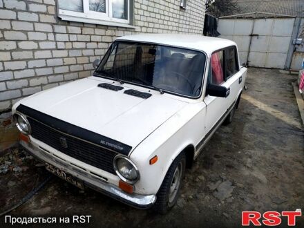 ВАЗ 2101 1971 у Люботине на Automoto.ua Білий ВАЗ 2101, об'ємом двигуна 13 л та пробігом 0 тис. км за 400 $, фото 1 на Automoto.ua