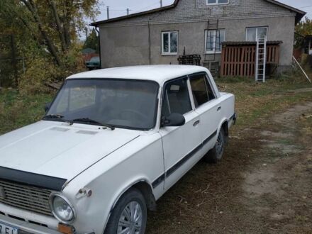 Белый ВАЗ 2101, объемом двигателя 1 л и пробегом 120 тыс. км за 338 $, фото 1 на Automoto.ua