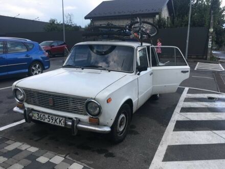 ВАЗ 2101 1973 в Броварах на Automoto.ua Белый ВАЗ 2101, объемом двигателя 1.45 л и пробегом 200 тыс. км за 523 $, фото 1 на Automoto.ua