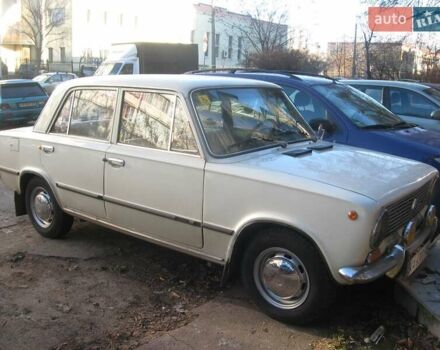 Белый ВАЗ 2101, объемом двигателя 1.2 л и пробегом 180 тыс. км за 3800 $, фото 1 на Automoto.ua