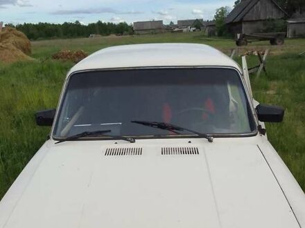 ВАЗ 2101 1973 в Емильчином на Automoto.ua Белый ВАЗ 2101, объемом двигателя 1.57 л и пробегом 146 тыс. км за 500 $, фото 1 на Automoto.ua
