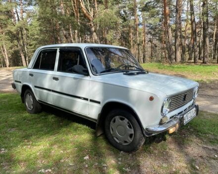 Белый ВАЗ 2101, объемом двигателя 1 л и пробегом 200 тыс. км за 750 $, фото 1 на Automoto.ua