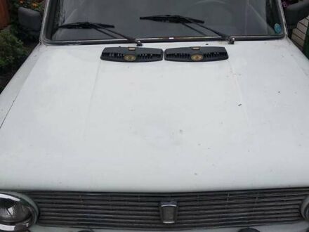 Белый ВАЗ 2101, объемом двигателя 1.2 л и пробегом 600 тыс. км за 598 $, фото 1 на Automoto.ua