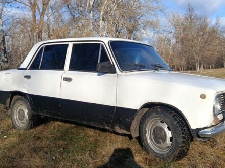 Белый ВАЗ 2101, объемом двигателя 1.2 л и пробегом 100 тыс. км за 438 $, фото 1 на Automoto.ua