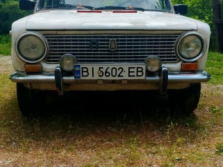 ВАЗ 2101 1974 у Шишаках на Automoto.ua Білий ВАЗ 2101, об'ємом двигуна 1.2 л та пробігом 0 тис. км за 380 $, фото 1 на Automoto.ua