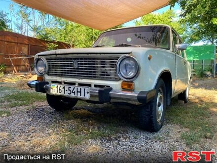ВАЗ 2101 1975 в Вознесенске на Automoto.ua Белый ВАЗ 2101, объемом двигателя 1.5 л и пробегом 70 тыс. км за 600 $, фото 1 на Automoto.ua