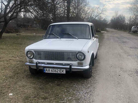 ВАЗ 2101 1975 в Переяславе-Хмельницком на Automoto.ua Белый ВАЗ 2101, объемом двигателя 1.3 л и пробегом 100 тыс. км за 699 $, фото 1 на Automoto.ua
