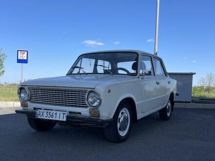 ВАЗ 2101 1975 в Харькове на Automoto.ua Белый ВАЗ 2101, объемом двигателя 1.3 л и пробегом 99 тыс. км за 699 $, фото 1 на Automoto.ua