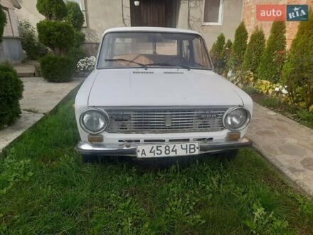 ВАЗ 2101 1976 у Чернівцях на Automoto.ua Білий ВАЗ 2101, об'ємом двигуна 0 л та пробігом 100 тис. км за 450 $, фото 1 на Automoto.ua